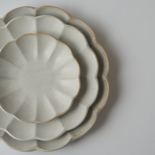 JAPANESE BLOOM PLATES