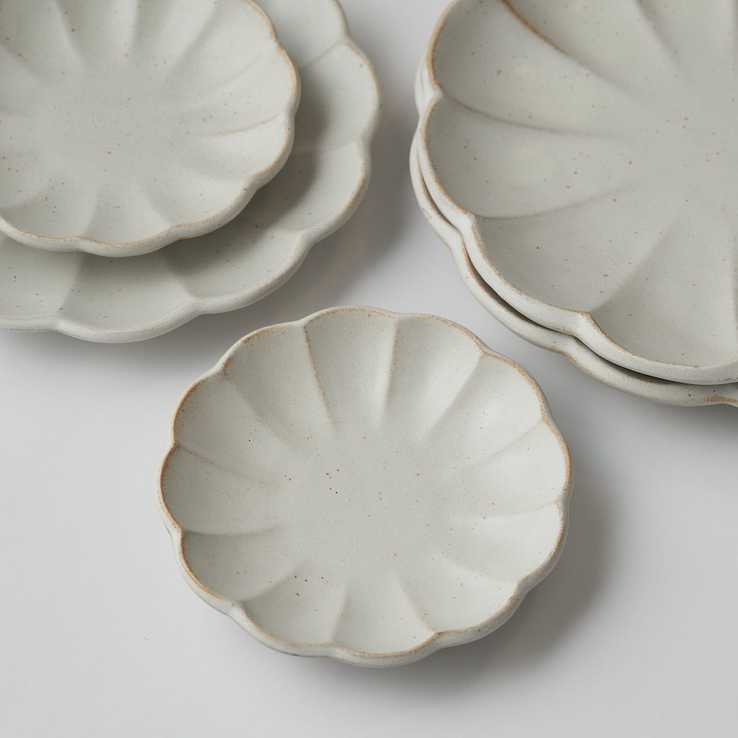 JAPANESE BLOOM PLATES